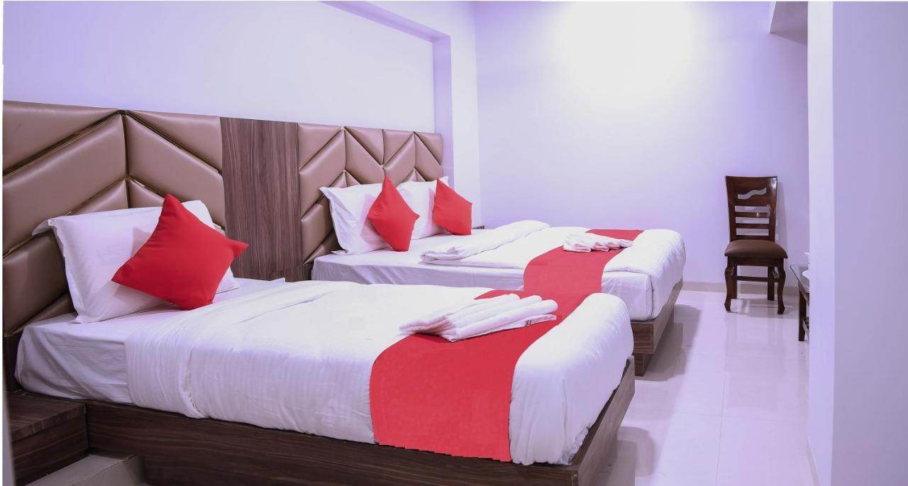 Hotel Apple Inn นาวีมุมไบ ภายนอก รูปภาพ