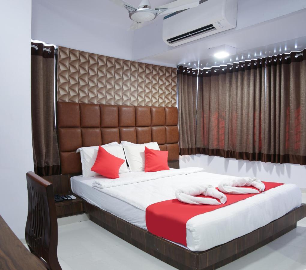 Hotel Apple Inn นาวีมุมไบ ภายนอก รูปภาพ