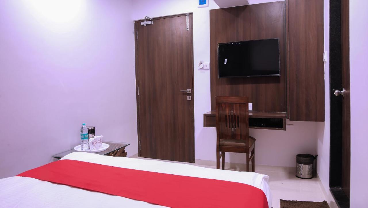 Hotel Apple Inn นาวีมุมไบ ภายนอก รูปภาพ